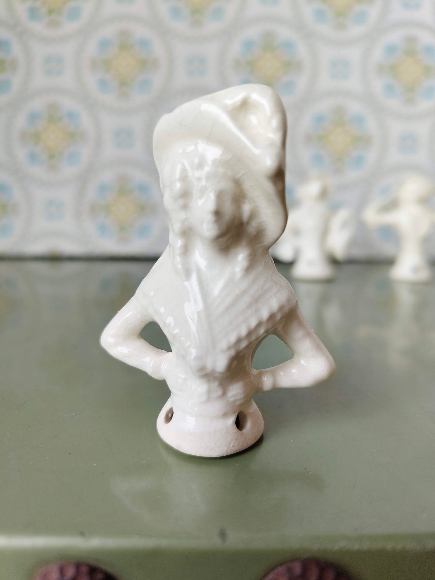 4 Halfdolls aus Porzellan um 1900 mit Macken VINTAGE SONDERPREIS