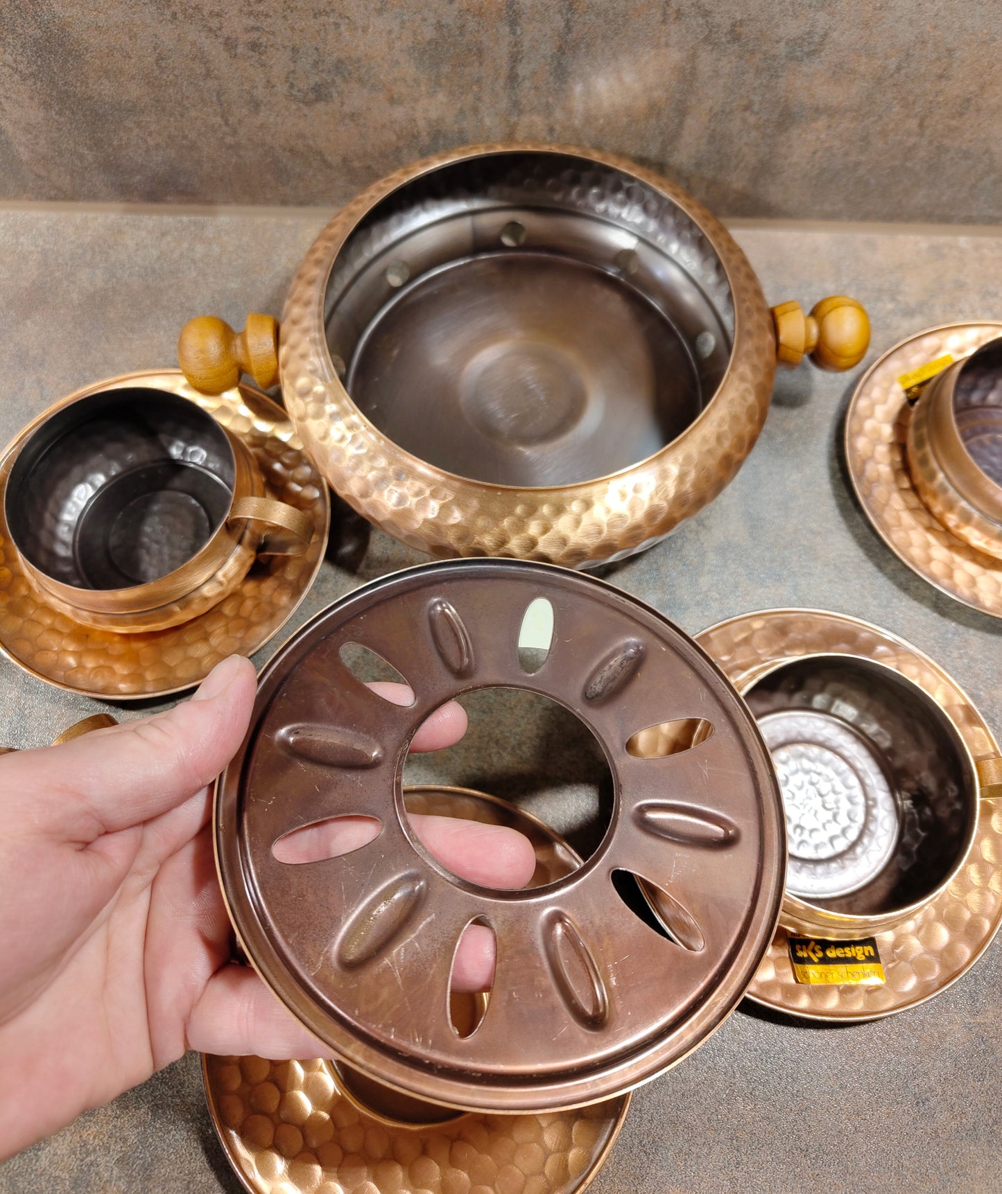 Vintage Kupferkannen-Set mit Stövchen, 4 Tassen & Untertassen – SKS Design VINTAGE