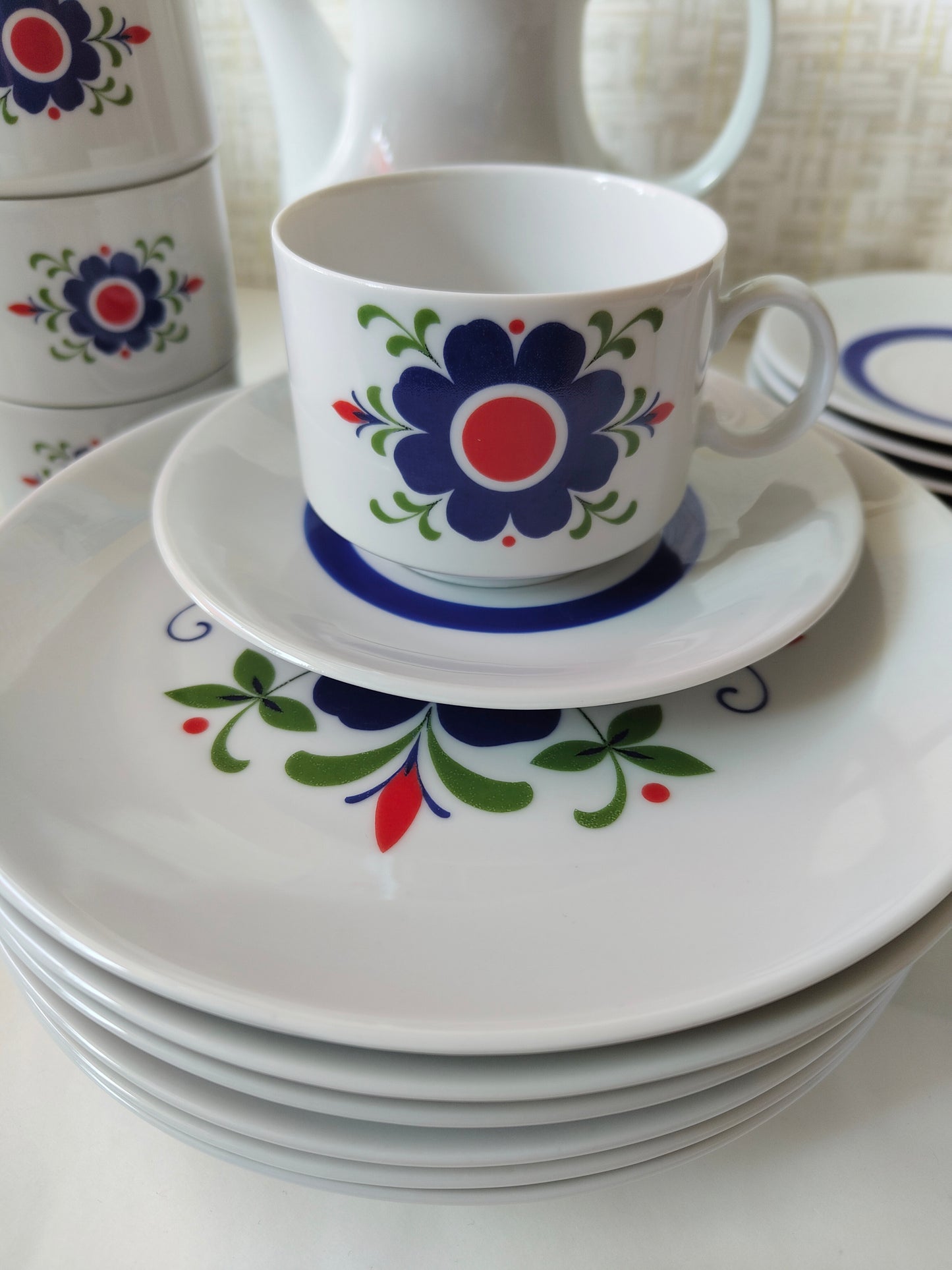 Kaffeeservice für 6 Personen von Winterling – Blumen-Dekor der 70er Jahre