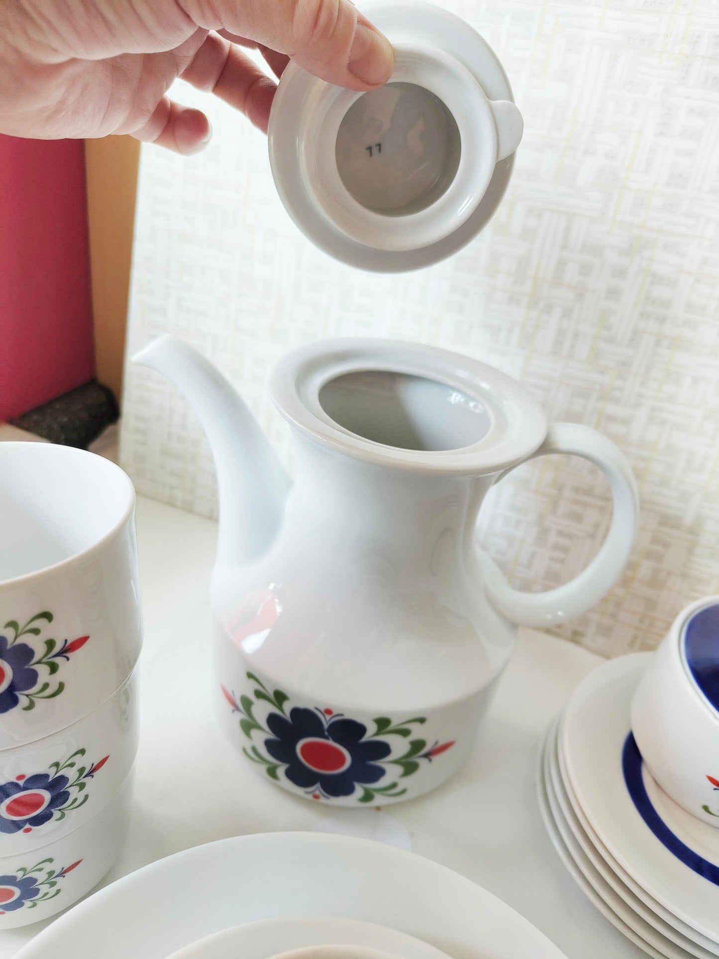 Kaffeeservice für 6 Personen von Winterling – Blumen-Dekor der 70er Jahre