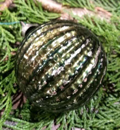 Antiker Weihnachtsschmuck Grüne Kugel VINTAGE SONDERPREIS