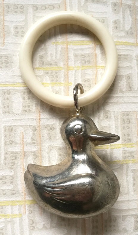Kinder Rassel Ente versilbert VINTAGE