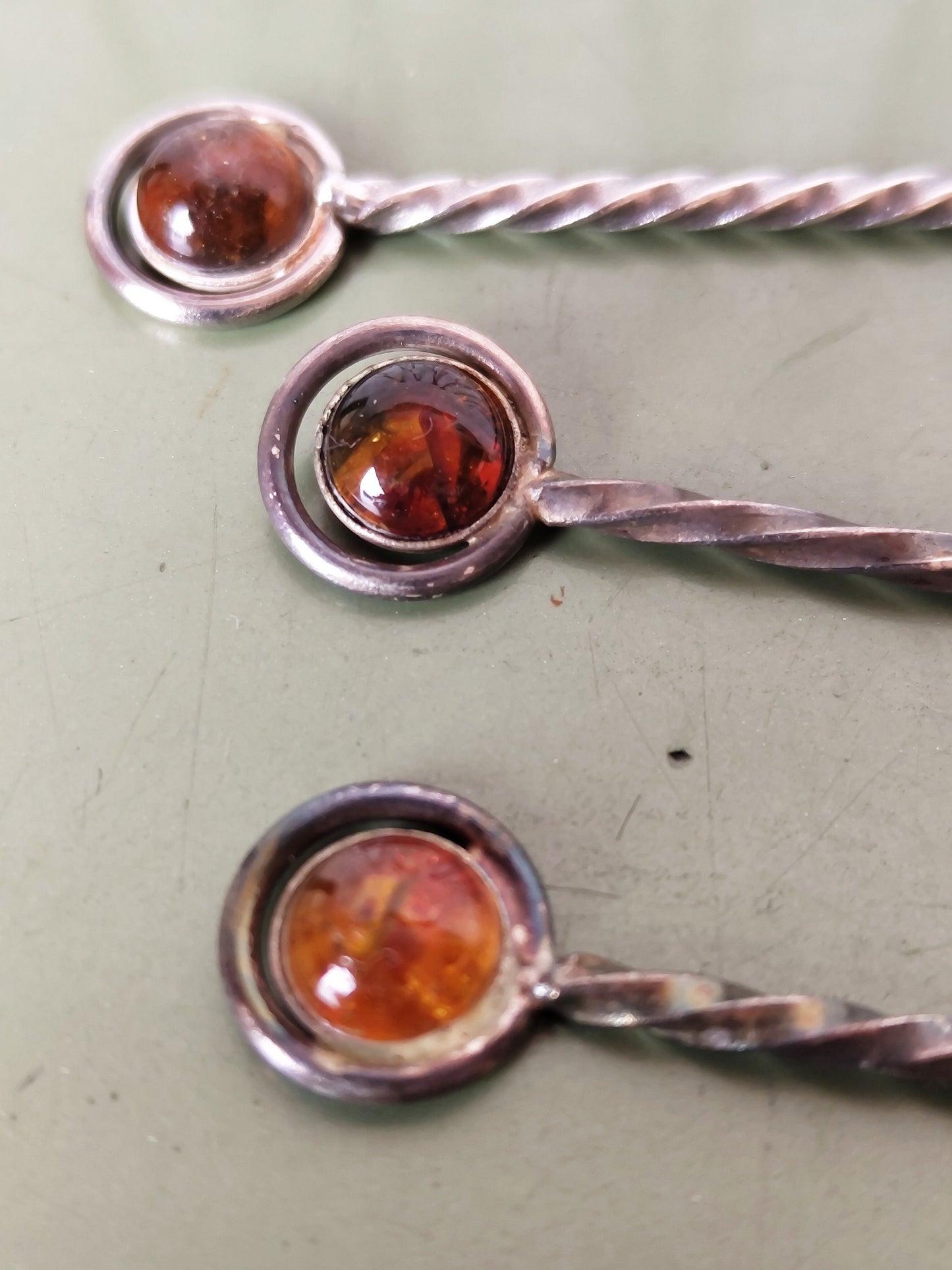 10 Cocktail Spiesse und Gabeln versilbert mit Bernstein VINTAGE im Originalkarton