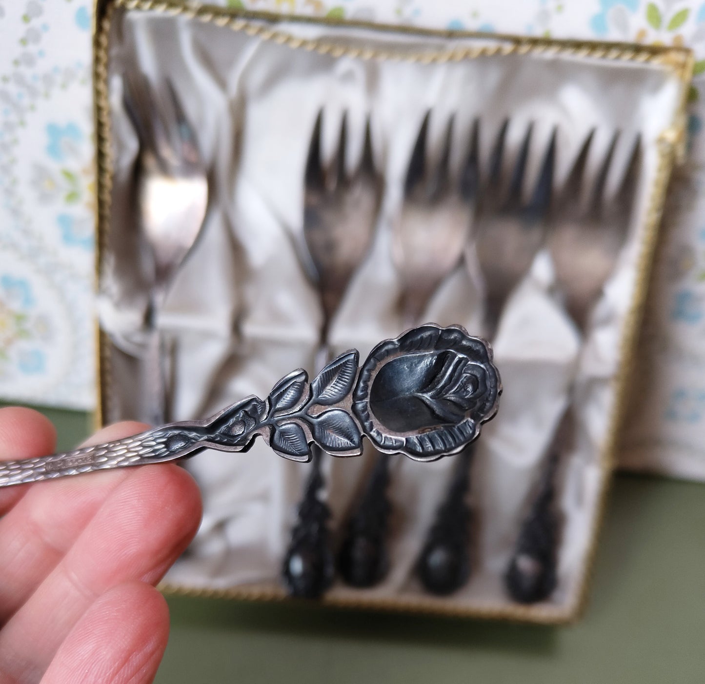 6 versilberte Kuchengabeln im Original Karton VINTAGE