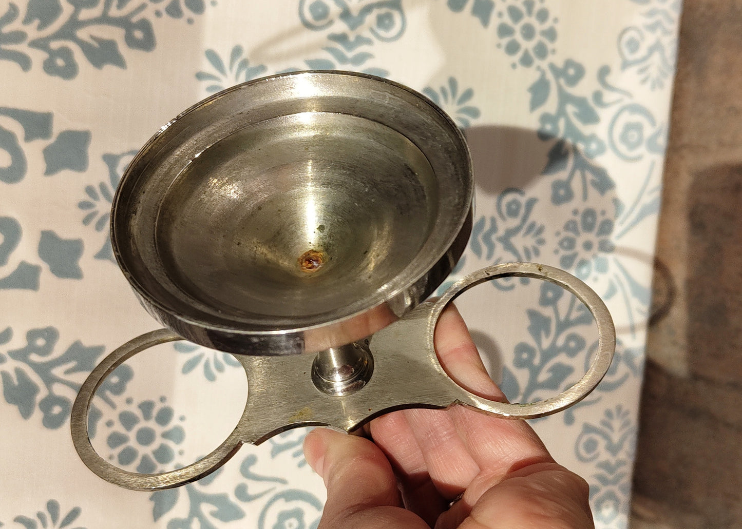 Essig & Öl Behälter aus Glas in versilbertem Metallgestell – VINTAGE