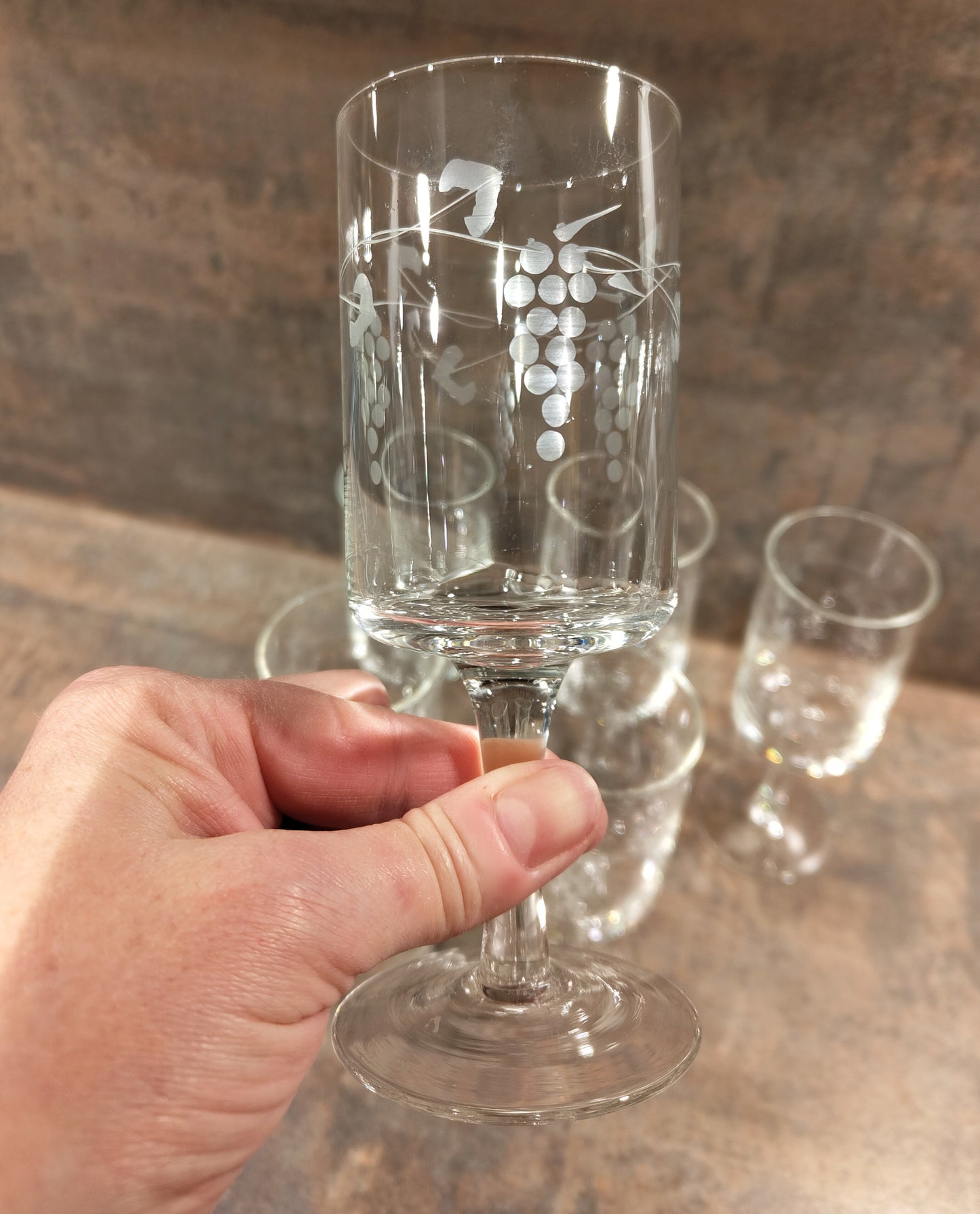 Set aus 6 Weingläser, Weintrauben und Blätter Schliff, VINTAGE
