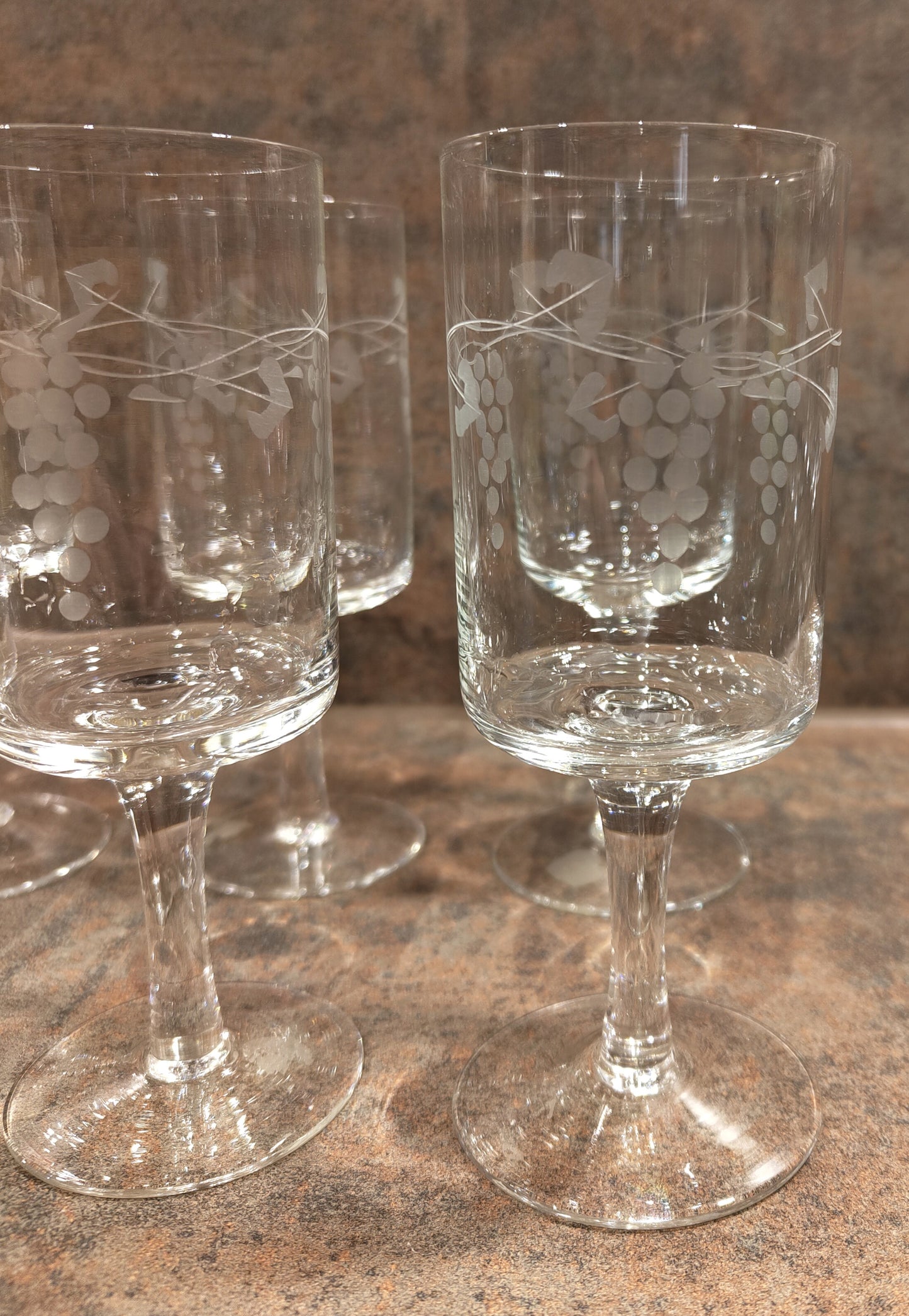 Set aus 6 Weingläser, Weintrauben und Blätter Schliff, VINTAGE