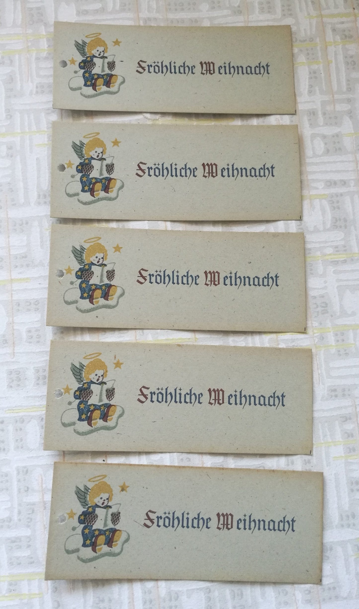 5 Anhänger für Geschenke "Fröhliche Weihnacht" singender Engel auf Wolke Vintage