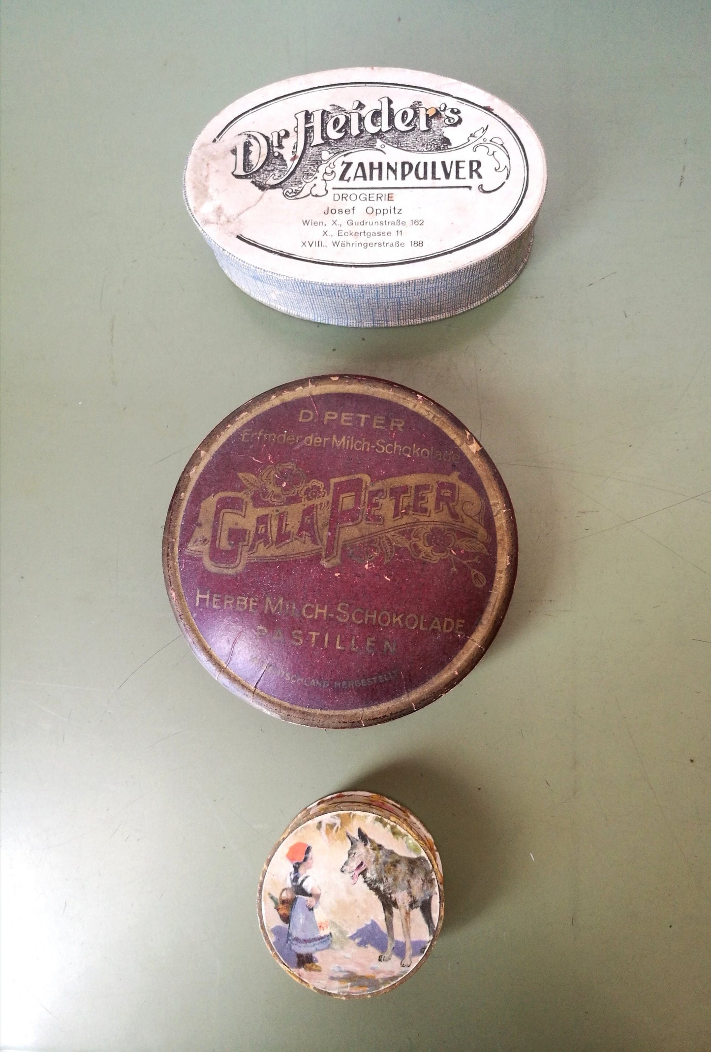 12 runde Dosen Schachteln historische Verpackungen Konvolut VINTAGE ab ca 1900