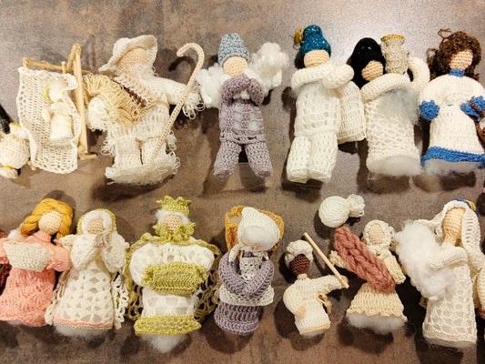 Weihnachts Krippe mit 26 gehäkelten Teilen Handarbeit Unikat