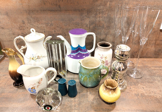 Mystery Boxen mit schönen Vintage Fundstücken aus Omas Zeiten und vom Dachboden