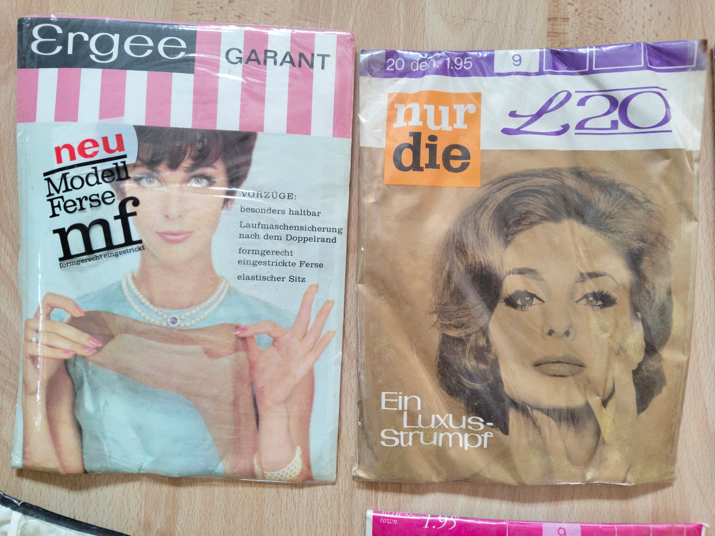Set Nylon Strümpfe mit Aufbewahrungstasche Strumpftasche Vintage 1960er Jahre