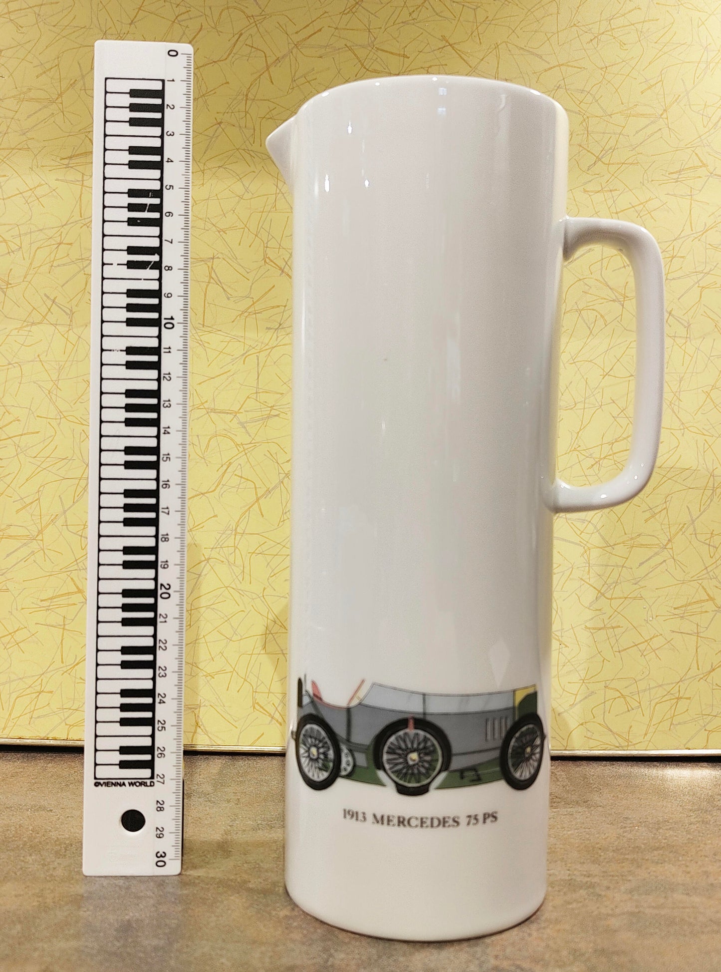 Krug und 5 Becher Porzellan Oldtimer Auto von Thomas