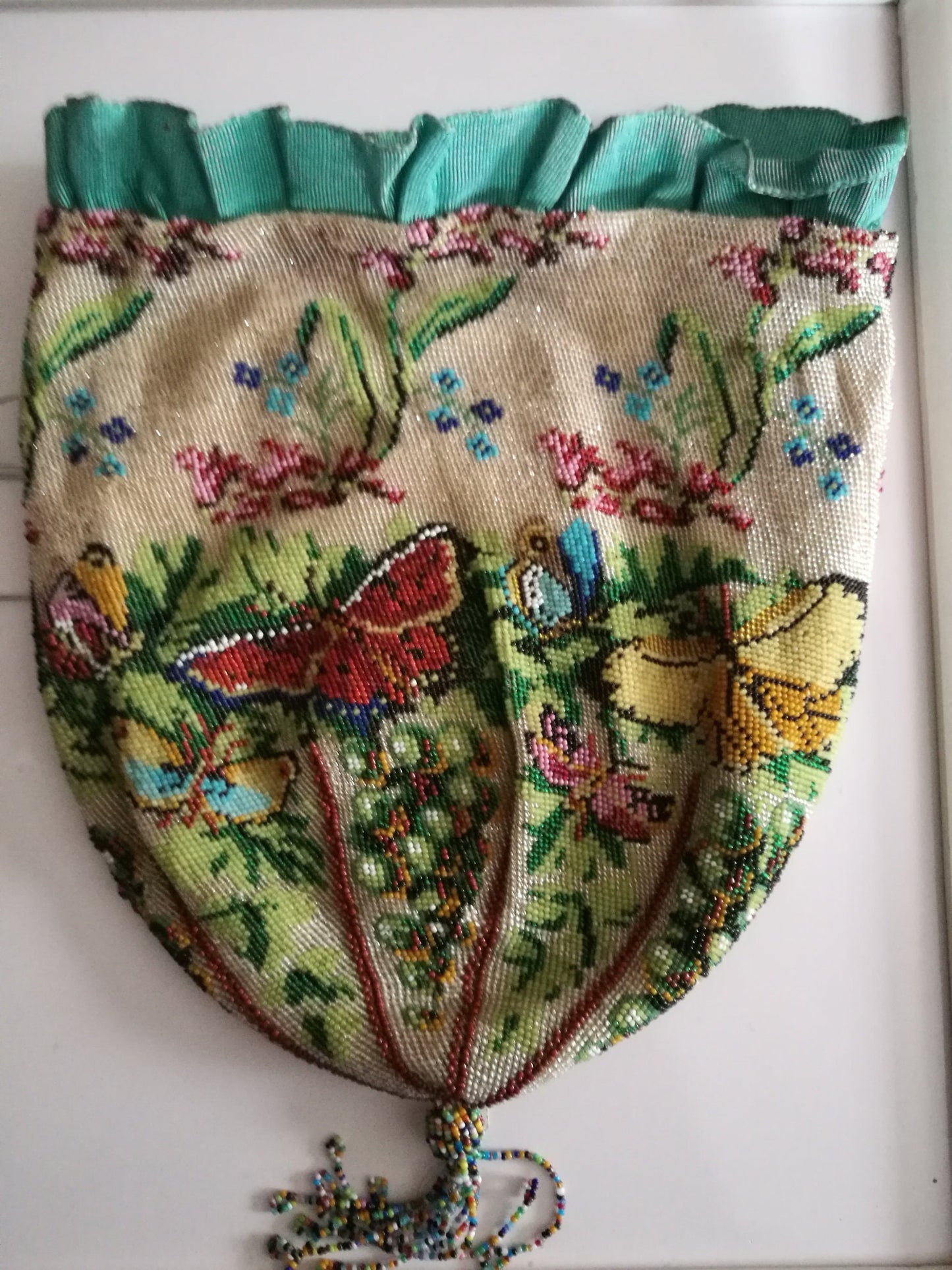 DIY Perlbeutel-Kit Schmetterling Angie mit Garn und WINZIG KLEINEN Glasperlen zum selber stricken