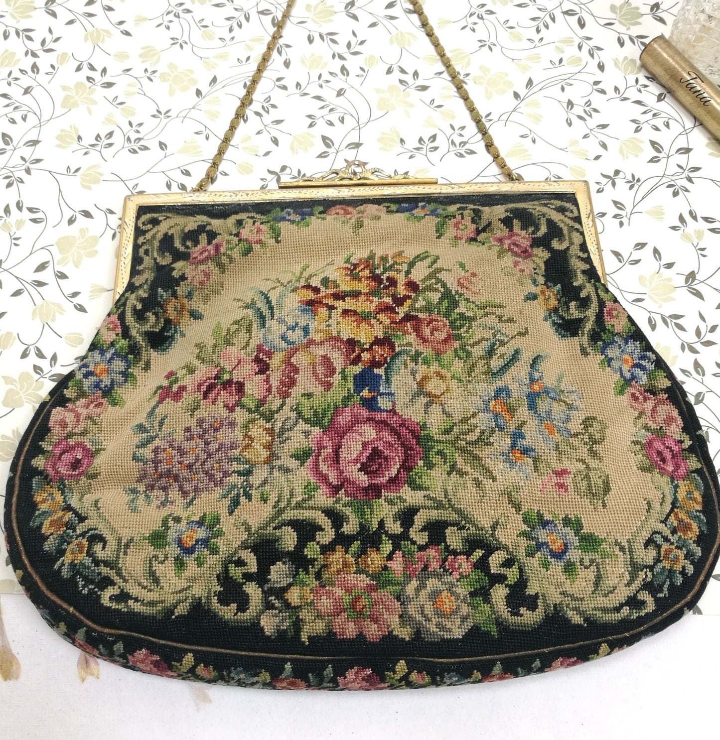 Petit point Stickerei auf Tasche Blumen VINTAGE #26